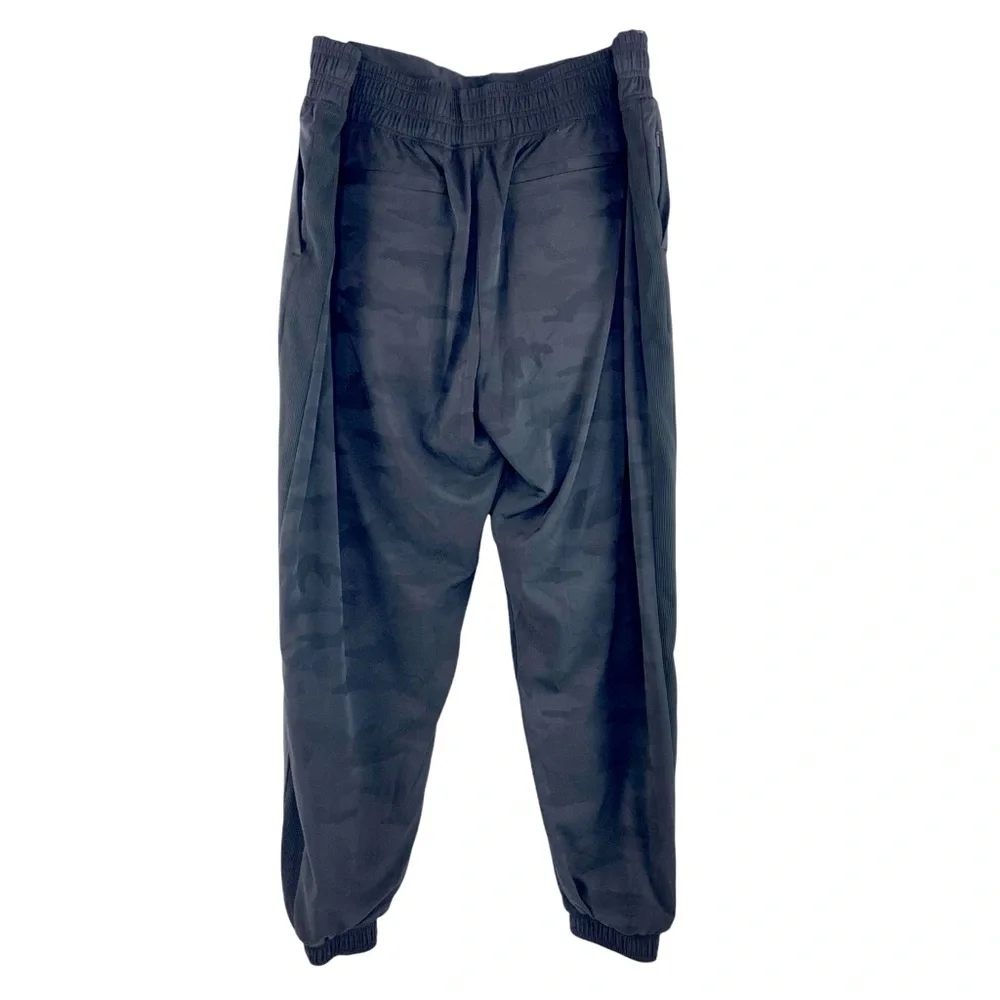 Athleta Lined Camo Jogger Pants in Black - Picture 5 of 6